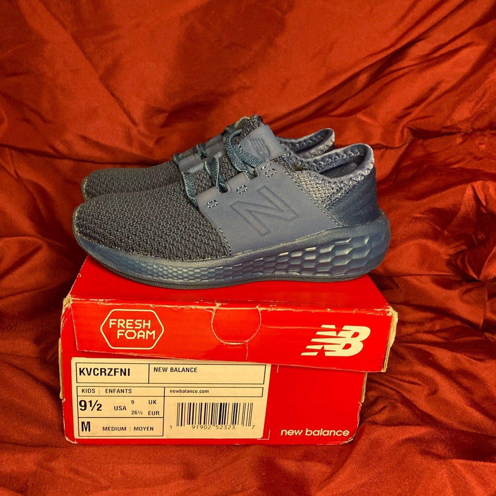 NWT - New Balance Sneakers - Size 9.5 Toddler - Navy